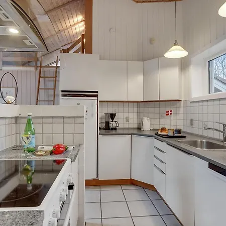 5 Bedroom Cozy In Ringkobing Prázdninový dům *