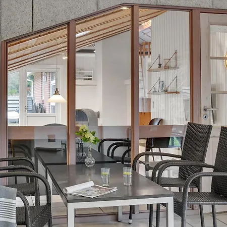 5 Bedroom Cozy In Ringkobing * Søndervig