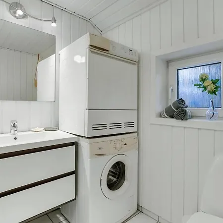 5 Bedroom Cozy In Ringkobing Søndervig