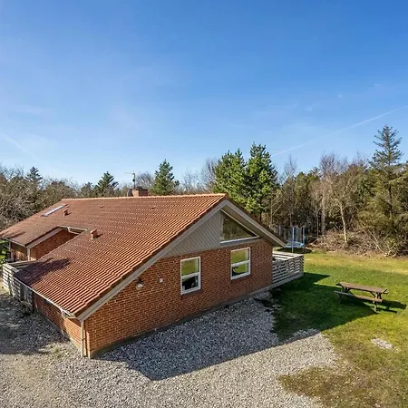 5 Bedroom Cozy In Ringkobing Søndervig